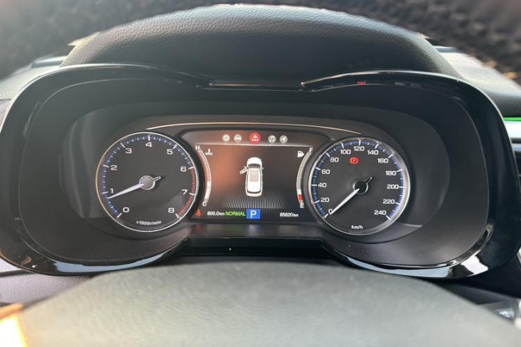 Used GAC Trumpchi GS7 2017 320T Two-Wheel-Drive Luxury Smart Connectivity Model
