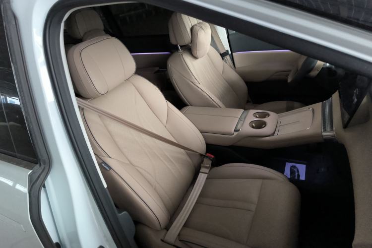 Used XPeng X9 2025 740 Ultra-Long Range Max