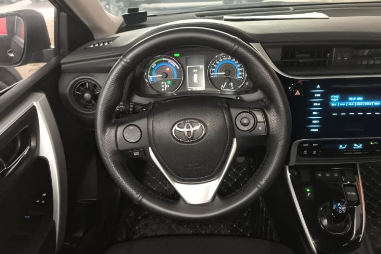 Used Toyota Levin 2017 Revised Dual-Engine 1.8H GS E-CVT Elite Sunroof Version China V Standard
