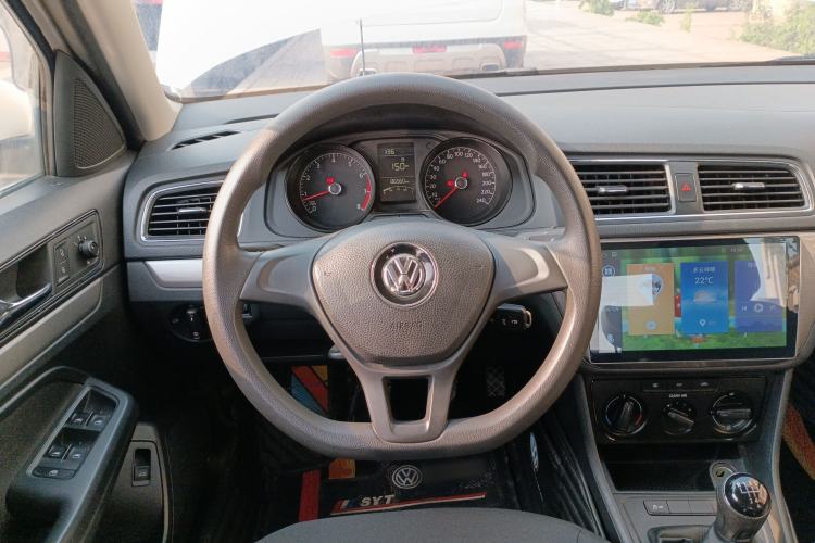 Used Volkswagen Lavida 2017 1.6L Manual Fashion Edition
