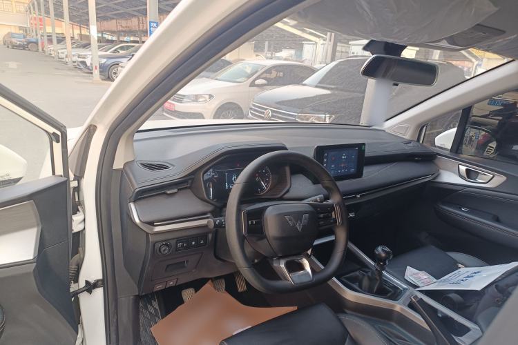 Used Wuling Jiachen 2022 1.5L Manual Comfort Edition