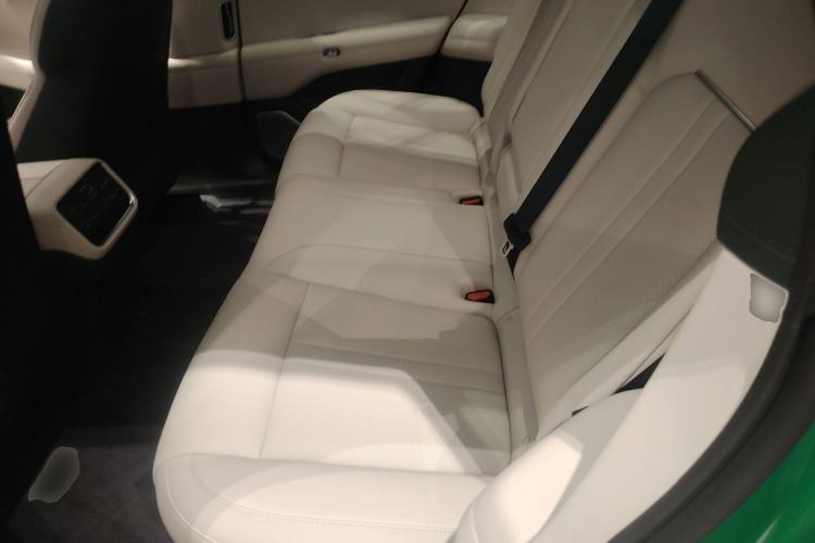 Used  YU7 2025 Ultra-Long Range Rear-Wheel Drive Version
