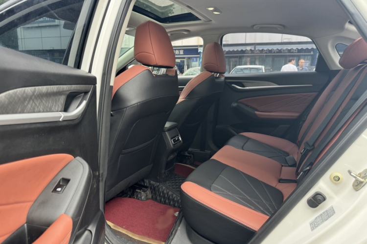 Used Changan Eado 2022 PLUS Blue Whale NE 1.4T GDI DCT Prestige Edition
