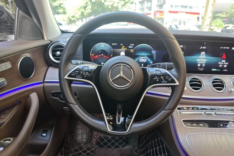 Used Mercedes-Benz E-Class 2022 Updated E 260 L
