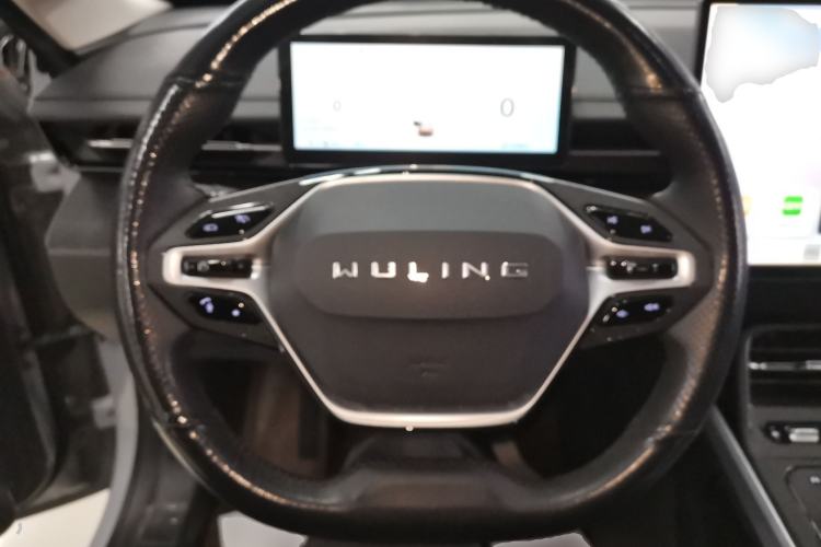 Used Wuling Xingguang 2024 Co-Creation Edition 510 Advanced Model
