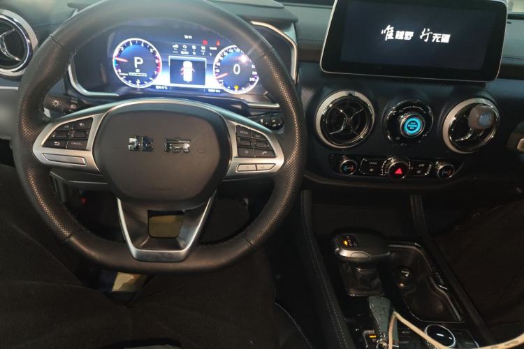 Used  BJ40 2023 2.0T Automatic Four-Wheel Drive Urban Hunter Edition Prestige Version