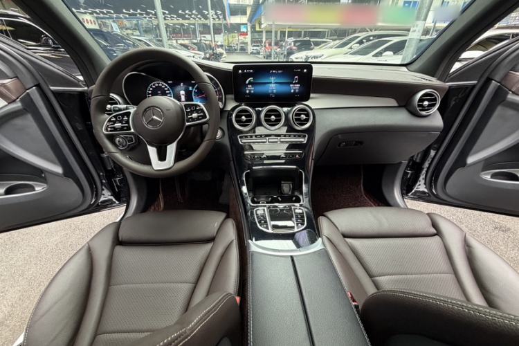 Used Mercedes-Benz GLC 2021 GLC 260 L 4MATIC Dynamic Edition
