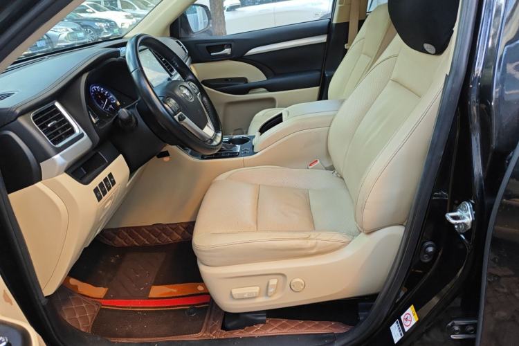 Used Toyota Highlander 2018 2.0T Four-Wheel Drive Prestige Version 7 Seats China VI Standard