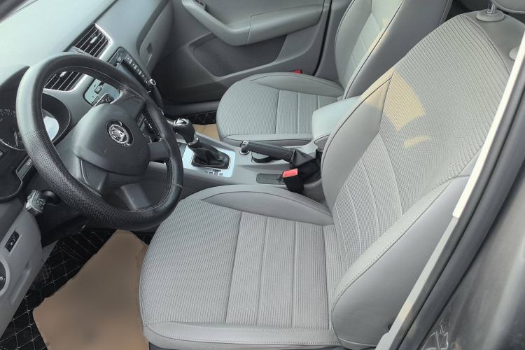 Used Skoda Octavia 2015 1.6L Automatic Yijie Edition
