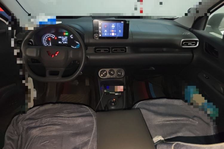 Used Wuling Hongguang New Energy 2024 All-Electric Model 300KM Standard Version
