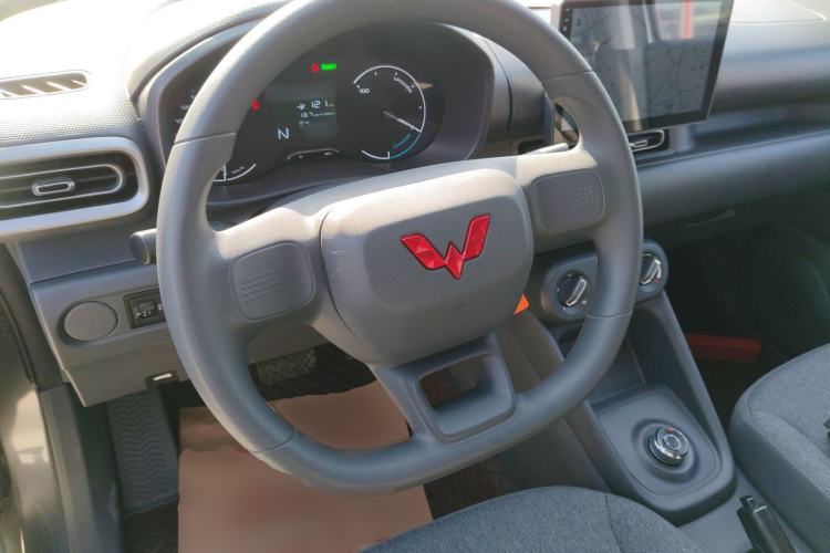 Used Wuling Hongguang New Energy 2024 All-Electric Model 300KM Practical Version