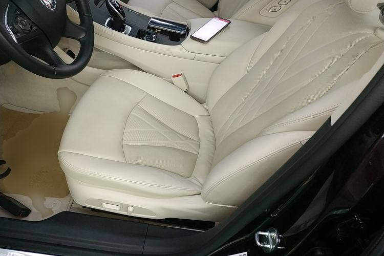 Used Buick LaCrosse 2022 Avenir Avia First Edition
