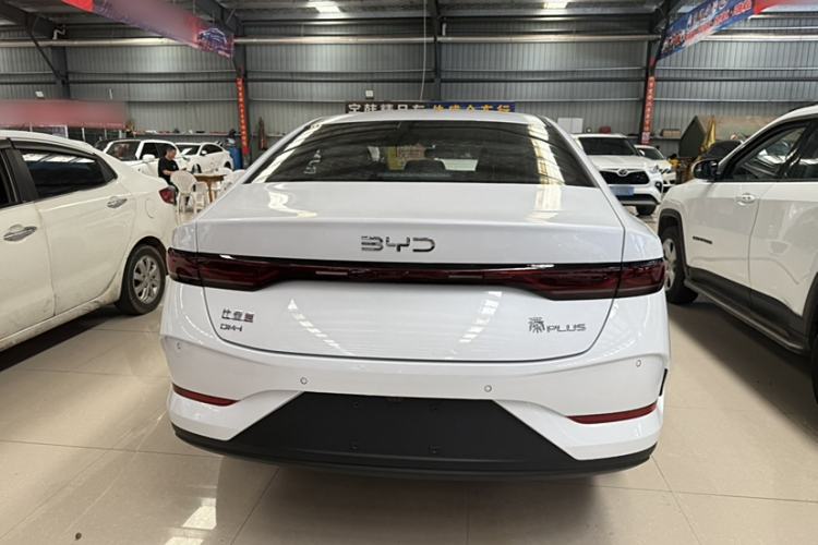 Used BYD Qin PLUS 2025 DM-i Smart Drive 55KM Leading Model
