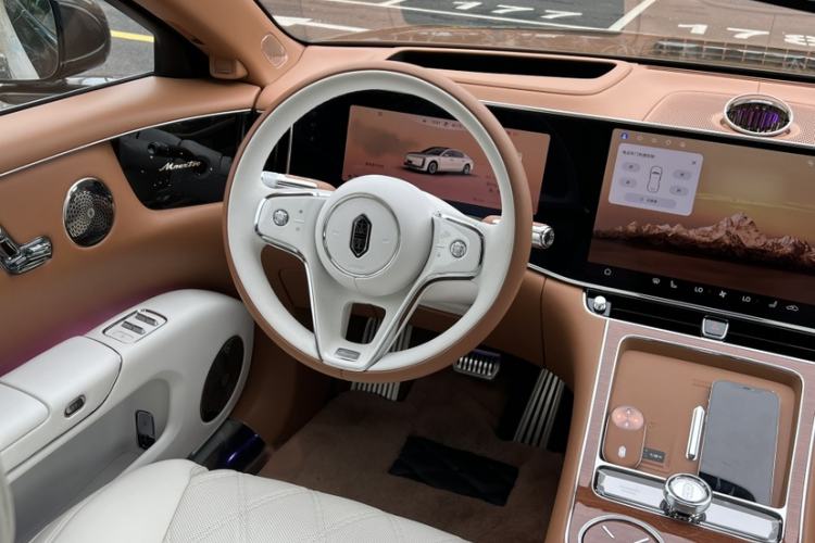 Used Hima S800 2025 Model, Range-Extended Starlight Executive Edition, 4 Seats