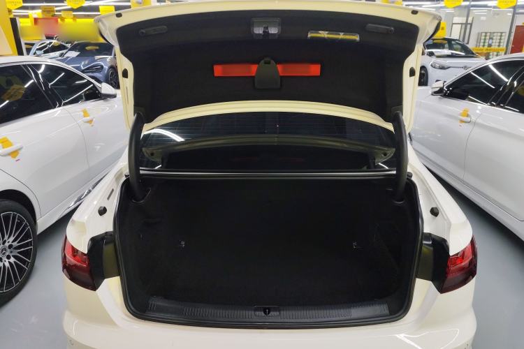 Used Audi A4L 2020 40 TFSI Fashionable and Elegant Model