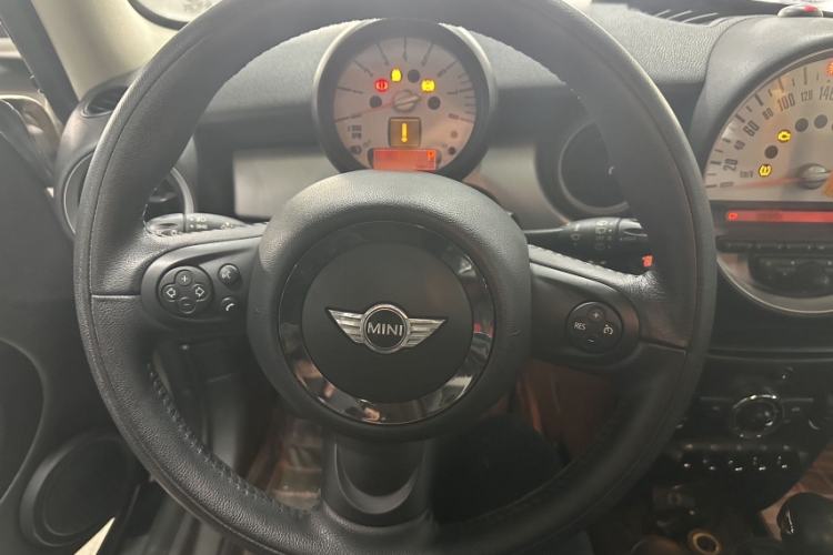 Used  MINI 2011 1.6L COOPER Fun
