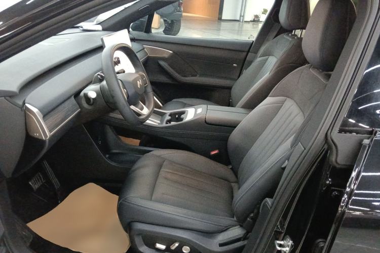 Used ONVO L60 2024 60 kWh Rear-Drive Version
