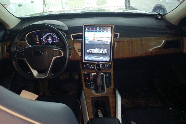 Used Geely Auto Emgrand X7 Sport 2018 1.8TD Automatic Two-Wheel Drive Smart Connect 4G Internet Edition
