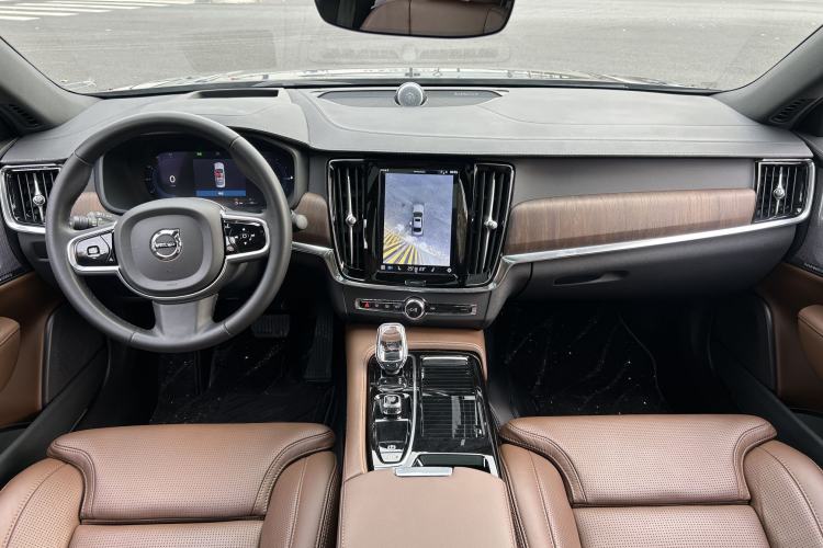 Used Volvo S90 New Energy 2024 Plug-in Hybrid Four-Wheel Drive Long-Range Luxury Smart Edition
