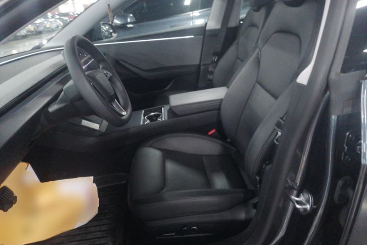 Used Tesla Model 3 2025 Rear-Wheel-Drive Version
