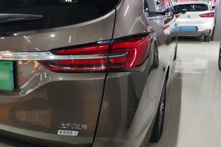 Used Buick GL8 2021 Land Cruiser Executive Class 652T Luxury Model
