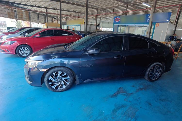 Used Honda Civic 2016 220TURBO CVT Luxury Edition