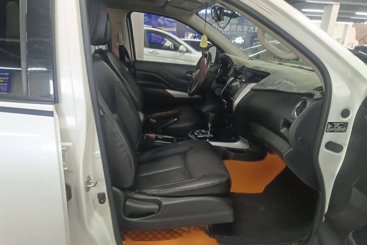 Used Nissan Terra 2018 2.5L Automatic 2WD Luxury Edition
