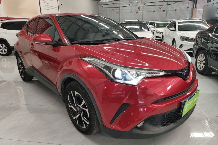 Used Toyota C-HR 2018 2.0L Leading with Sunroof China VI Standard
