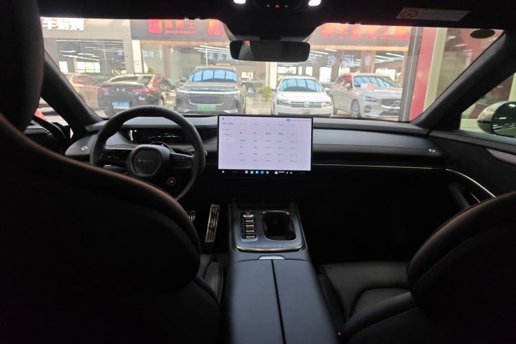 Used  SU7 2024 Four-Wheel Drive Ultra-Long Range Advanced Intelligent Driving Max Edition
