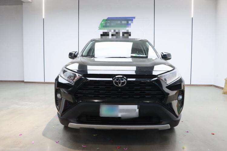 Used Toyota RAV4 2022 2.0L CVT Two-Wheel Drive Fashion Plus Edition
