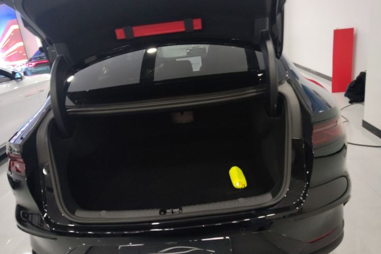 Used BYD Han 2025 EV with 701 km of Laser Radar-Enabled Intelligent Driving
