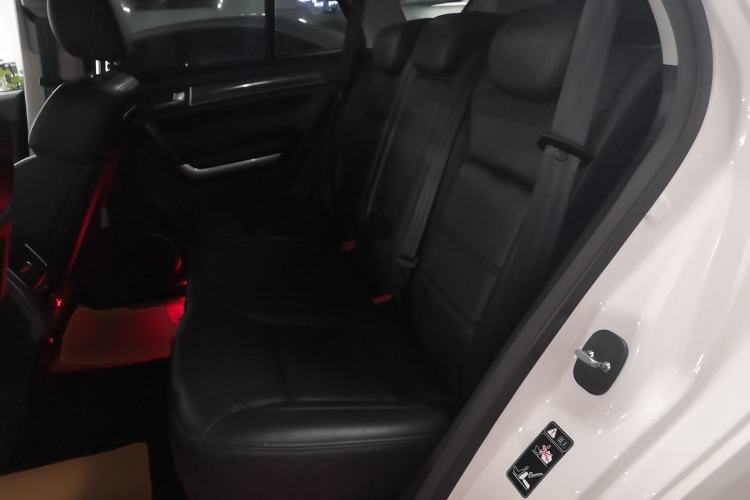 Used Haval H8 2015 2.0T two-wheel drive Comfort trim level