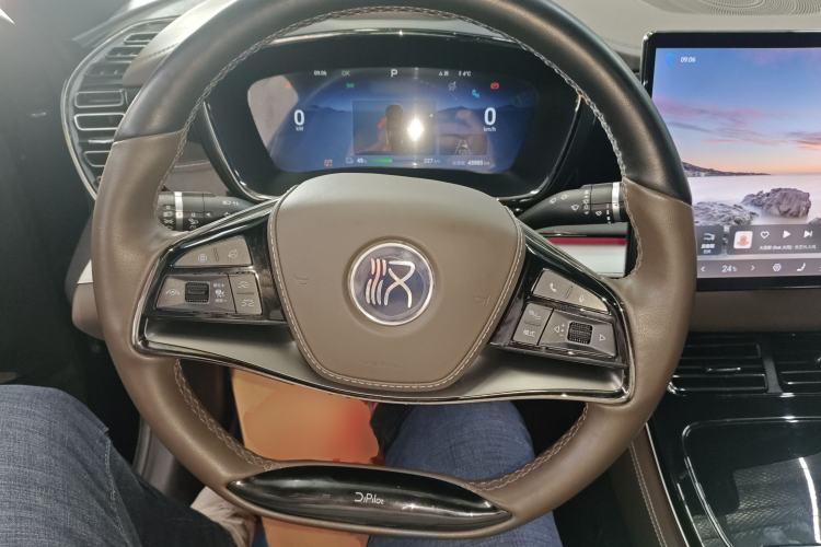 Used BYD Han 2024 EV Glory Edition 605KM Front-Wheel-Drive Premium Model
