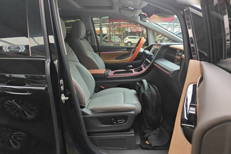 Used GAC Trumpchi M8 2024 Master Series 400T Ultimate Edition
