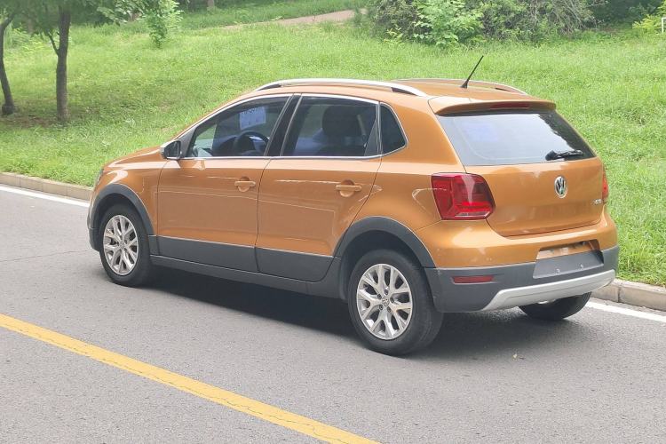 Used Volkswagen Polo 2016 1.4L Cross Polo Automatic
