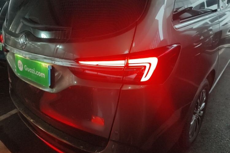 Used Buick GL8 2023 Land Executive Class Smart Enjoyment Model
