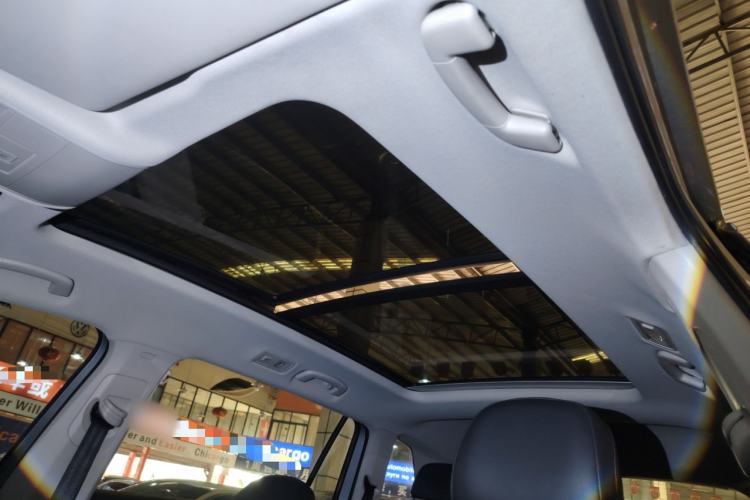 Used Volkswagen Tiguan L 2023 Restyled 330TSI Automatic Two-Wheel Drive R-Line Flagship Edition
