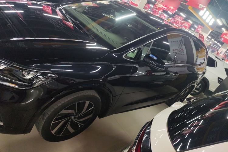 Used Volkswagen Viloran 2024 380TSI Luxury Edition
