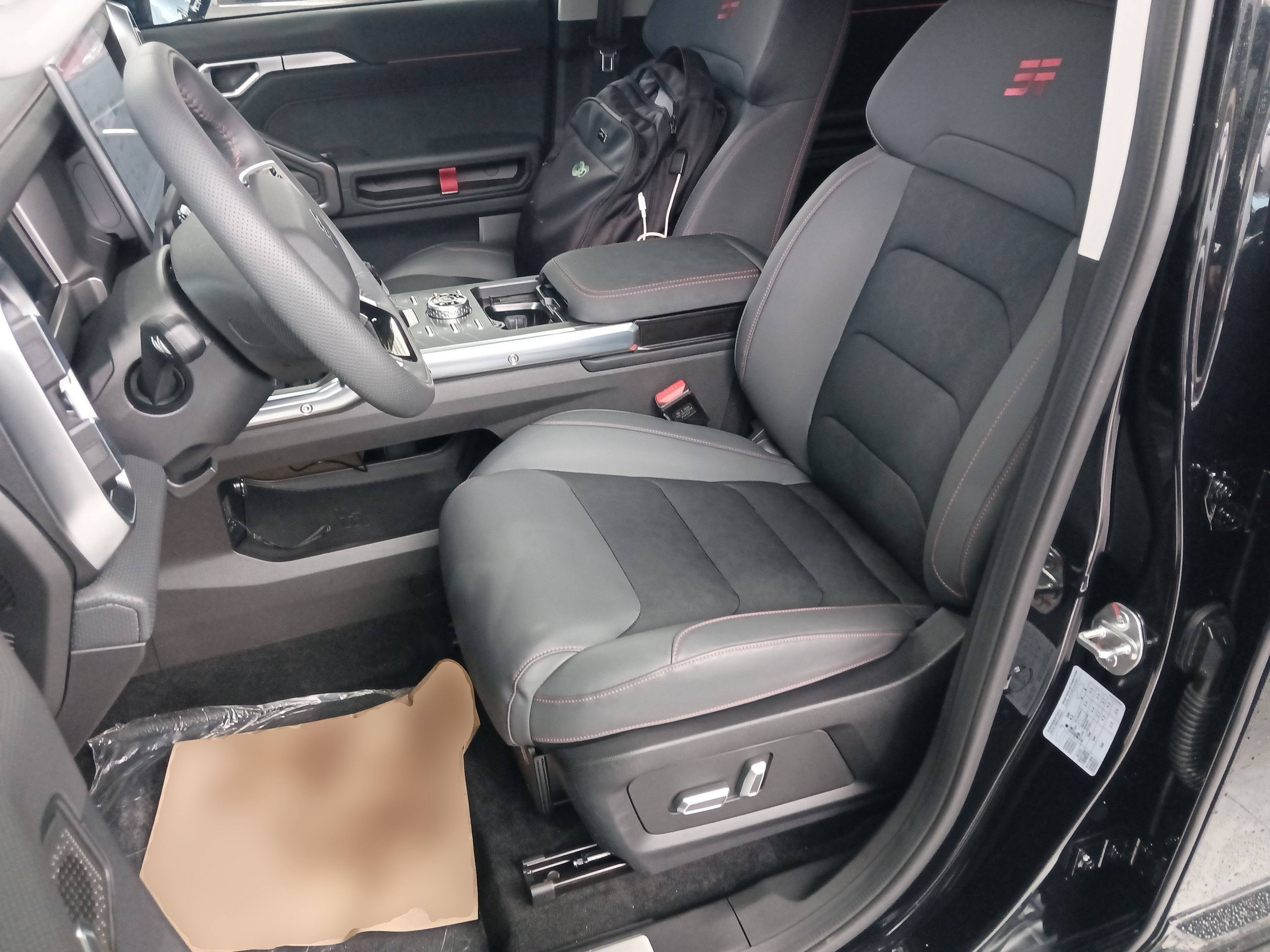 Переднее сиденье в автомобиле