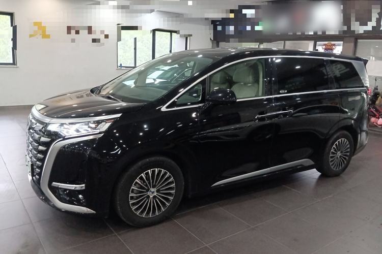 Used Denza D9 2024 DM-i 980 Four-Wheel Drive Flagship Model
