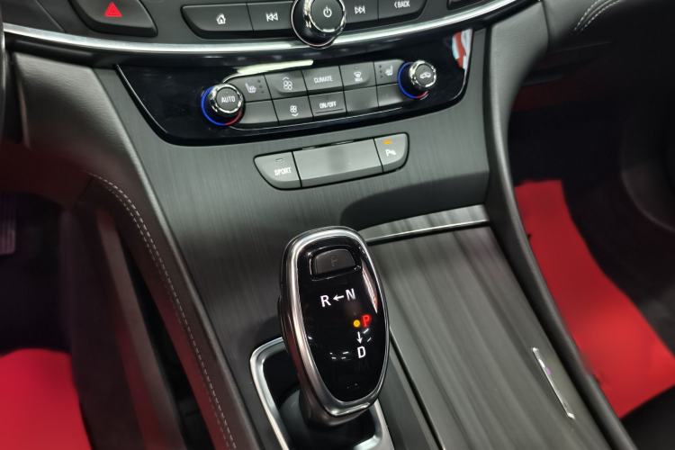 Used Buick LaCrosse 2021 652T Luxury Model
