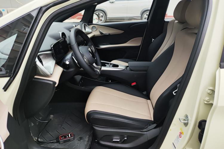 Used BYD Dolphin 2025 Smart Drive Version 420 km Freedom Edition
