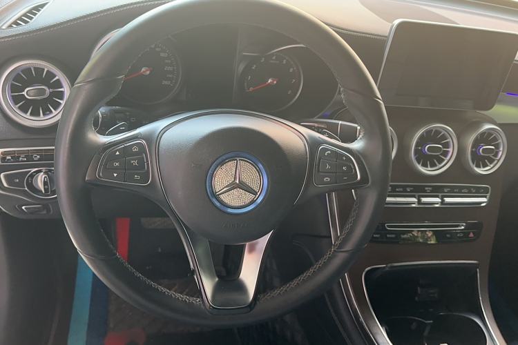 Used Mercedes-Benz GLC 2016 GLC 300 4MATIC Dynamic Model
