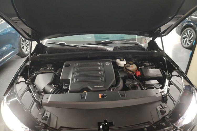 Used Buick Envision 2022 Facelift Encore S 552T Two-Wheel-Drive Luxury Model
