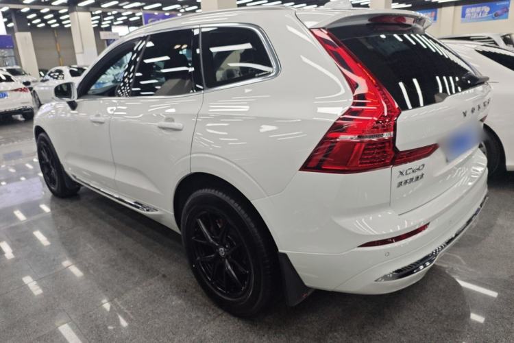 Used Volvo XC60 2022 B5 4x4 Zhiyi Luxury Edition
