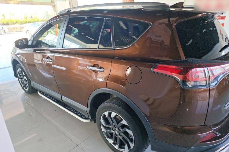 Used Toyota RAV4 2016 2.5L Automatic 4x4 Elite Edition
