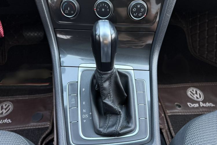 Used Volkswagen Golf 2018 230TSI Automatic Comfort Model
