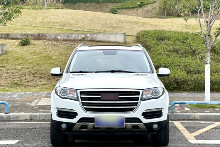 Used Haval H8 2015 2.0T two-wheel drive Comfort trim level
