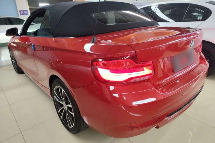 Used BMW 2 Series 2018 220i Convertible Coupe Sports Design Package
