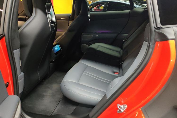 Used  YU7 2025 Ultra-Long Range High-Performance All-Wheel-Drive Max Edition
